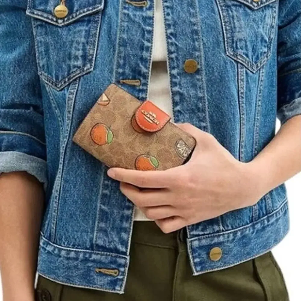 Coach Medium Corner Zip Wallet NWT